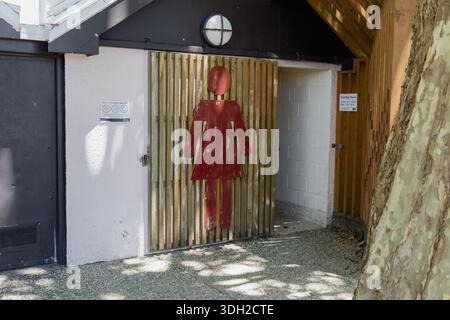 Heures d'ouverture entrée extérieure des toilettes pour femmes Banque D'Images