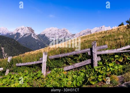 Italie, Frioul, Carnia — Alpes carniques - Val Pesarina , Dolomiti Pesarine Banque D'Images