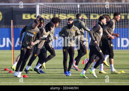 Dortmund, Allemagne 19 janvier 2026 : Ligue des Champions - 2025/2026 - Borussia Dortmund final Training dans la photo : les joueurs du Borussia Dortmund lors de l'entraînement final à Dortmund avant le match UCL contre Tottenham Hotspur à Londres Banque D'Images
