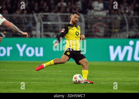 Football ; Journée 18. Bundesliga [Bundesliga] ; saison 2025/2026, Borussia Dortmund contre FC réunie Pauli Hamburg le 17.01.2026 à Dortmund. UBz : 06 Salih Oezcan, Borussia Dortmund. Banque D'Images