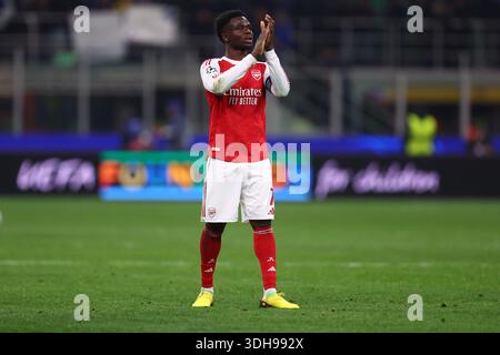 Milan, Italie. 20 janvier 2026. Bukayo Saka de l'Arsenal FC célèbre la fin du match MD7 de l'UEFA Champions League entre le FC Internazionale et l'Arsenal FC au Stadio Giuseppe Meazza (San Siro) le 20 janvier 2025 à Milan, Italie . Crédit : Marco Canoniero/Alamy Live News Banque D'Images