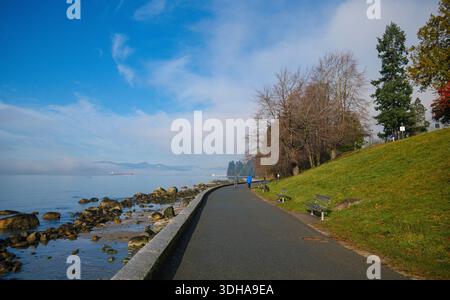 Le Seawall dans Stanley Park, Vancouver, C.-B. Banque D'Images
