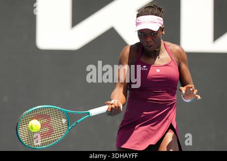 Melbourne, Victoria, Australie. 21 janvier 2026. Victoria Mboko (CAN) est photographiée lors de la deuxième manche de l'Australian Open 2026 Women's Singles au Melbourne Park à Melbourne, Australie, le 21 janvier 2026. (Crédit photo : Nick Strange/Fotonic/Alamy Live News) Banque D'Images