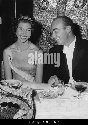 La princesse désirée de Suède est décédée à l'âge de 87 ans à son domicile du château de Koberg, en Suède, le 21 janvier 2026. Elle était le troisième enfant du prince Gustave Adolf et de la princesse Sibylla, et une sœur aînée du roi Carl XVI Gustaf. L'américain Roger D. Kornberg a remporté le prix Nobel de chimie 2006 le mercredi 04 octobre 2006. Son père a remporté le prix de médecine en 1959. Dossier Suède Nobel 1959. Laurerate de médecine Arthur Kornberg à la banquett Nobel avec Swedens Princess Desiree. Kornberg partage le prix avec Severi Ochoa. Photo Pressens Bild Kod : 194 COPYRIGHT SCANPIX SUÈDE Banque D'Images