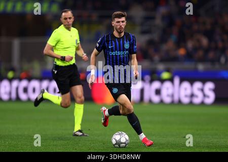 Milan, Italie. 20 janvier 2026. Petar Sucic du FC Internazionale en action lors du match de la phase MD7 de l'UEFA Champions League entre le FC Internazionale et l'Arsenal FC au Stadio Giuseppe Meazza (San Siro) le 20 janvier 2025 à Milan, Italie . Crédit : Marco Canoniero/Alamy Live News Banque D'Images
