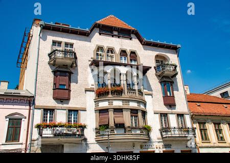 Cluj-Napoca, surnommée le cœur de la Transylvanie, est l’une des villes les plus dynamiques de Roumanie Banque D'Images