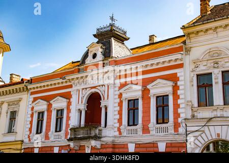 Cluj-Napoca, surnommée le cœur de la Transylvanie, est l’une des villes les plus dynamiques de Roumanie Banque D'Images