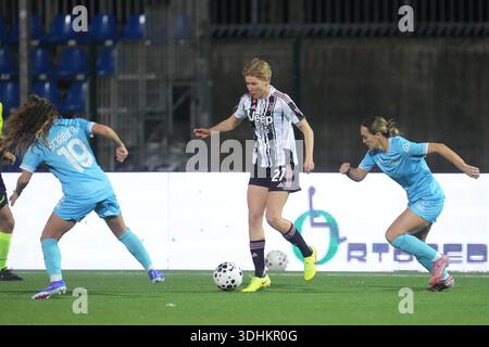 Paulina Krumbiegel 27 de Juventus Women lors du match Coppa Italia Women entre Napoli Women et Juventus Women au Stadio Piccolo le 22 janvier 2026 (USAGE ÉDITORIAL UNIQUEMENT). Crédit : SPP Sport Press photo. /Alamy Live News Banque D'Images