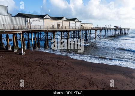 Teignmouth Pier and Groynes, Teignmouth, Devon, Angleterre Banque D'Images