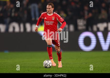Andreas Schjelderup du SL Benfica en action lors du match MD7 de la phase de l'UEFA Champions League opposant le Juventus FC et le SL Benfica au stade Allianz le 21 janvier 2025 à Turin, Italie . Banque D'Images