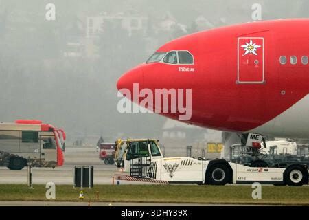 DATE D'ENREGISTREMENT NON INDIQUÉE Edelweiss Air Airbus A340 - 300 mit Taufname Pilatus Copyright : xSergioxBrunettix Banque D'Images