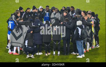Entraîneur Merlin Polzin (HSV Hambourg) avec l'équipe HSV Hambourg après le match Hambourg, 23 janvier 2026, football, Bundesliga, Pauli Hamburg - HSV Hamburg Banque D'Images