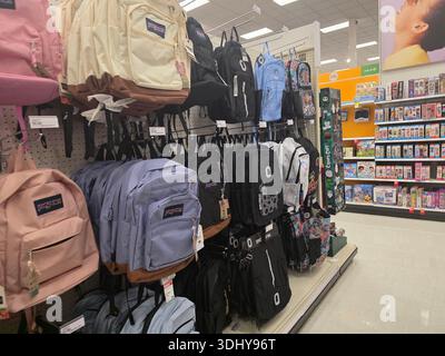 Visiter le magasin de la chaîne de détaillants Target Banque D'Images