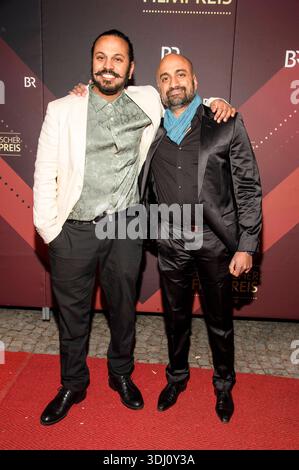 Murali Perumal mit Begleitung BEI der Verleihung des 47. Bayerischen Filmpreises 2025 im Prinzregententheater. München, 23.01.2026 *** Murali Perumal avec son compagnon lors de la remise du Prix du film bavarois 47 2025 au Prinzregententheater Munich, 23 01 2026 Foto :XF.xKernx/xFuturexImagex Bay filmpreis 6314 Banque D'Images
