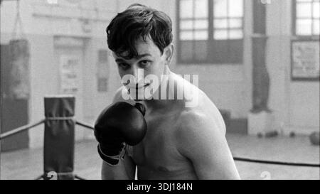 AUBRY DULLIN dans NOUVELLE VAGUE (2025), réalisé par RICHARD LINKLATER. Crédit : ARP / Cinetic Media / album Banque D'Images