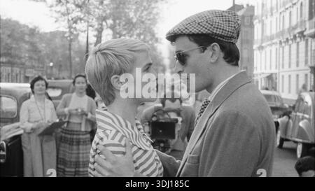 ZOEY DEUTCH et AUBRY DULLIN dans NOUVELLE VAGUE (2025), réalisé par RICHARD LINKLATER. Crédit : ARP / Cinetic Media / album Banque D'Images