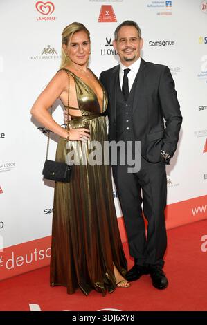 Moritz Bleibtreu mit Ehefrau Saskia Bleibtreu beim 50. Deutschen Filmball 2026 im Hotel Bayerischer Hof. München, 24.01.2026 Banque D'Images