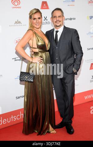 Moritz Bleibtreu mit Ehefrau Saskia Bleibtreu beim 50. Deutschen Filmball 2026 im Hotel Bayerischer Hof. München, 24.01.2026 Banque D'Images
