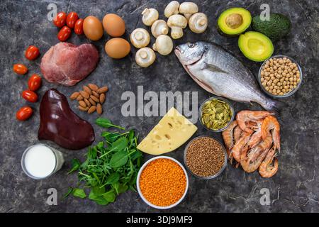 Aliments qui contiennent des vitamines B. Mise au point sélective Banque D'Images