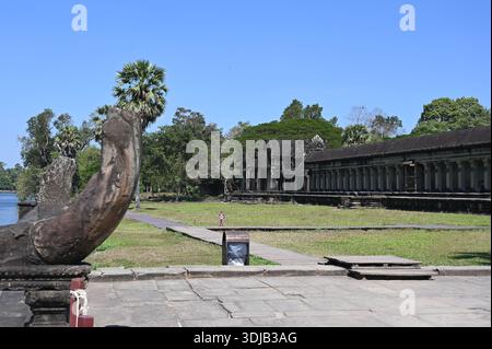 Découverte des ruines d'Angkor Wat, près de Siem Reap Banque D'Images