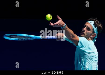 Melbourne, Australie. 26 janvier 2026. 5e Seed LORENZO MUSETTI d'Italie en action contre la 9e Seed TAYLOR FRITZ des États-Unis sur Rod laver Arena dans un match de 4e ronde en simple masculin le jour 9 de l'Open d'Australie 2026 à Melbourne, Australie. MUSETTI a gagné 62 75 64. Sydney Low/Cal Sport Media(image crédit : © Sydney Low/Cal Sport Media). Crédit : csm/Alamy Live News Banque D'Images