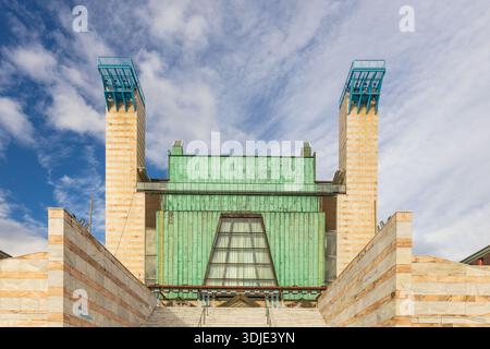 Palacio de Festivales de Cantabria (Palais des Festivals de Cantabrie) Un bâtiment moderne dans lequel des événements culturels ont lieu dans la ville de Santander. Banque D'Images