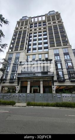 Sao Paulo, Brésil. 26 janvier 2026. Cette image montre le bâtiment Banco Master protégé par des panneaux et avec le logo de la banque recouvert de plastique, à Sao Paulo, Brésil, le 26 janvier 2026, après que la Banque centrale brésilienne a ordonné sa fermeture en raison d'un important resserrement de liquidités et de « graves violations » des réglementations financières. (Photo FAGA/SIPA USA) crédit : Sipa USA/Alamy Live News Banque D'Images
