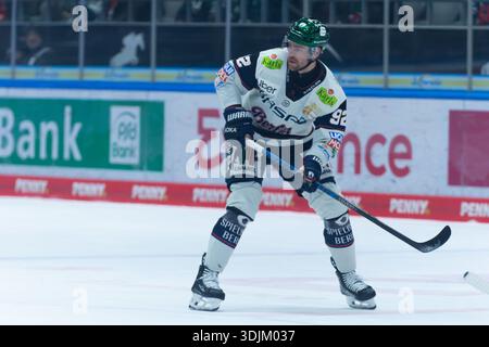 FC Augsbourg, Allemagne 27 janvier 2026 : 1. DEL - 2025/2026 - jeu 44 - Augsburger Panther v. Eisbären Berlin dans l'image : Marcel Noebels (Berlin) Banque D'Images