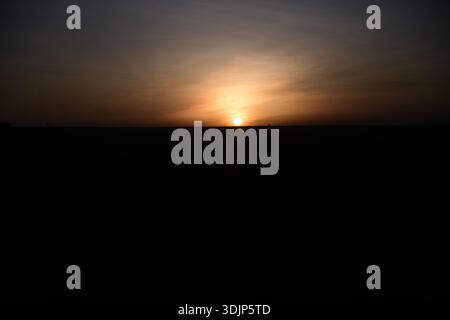 Beau lever de soleil vu dans le parc national de Masai Mara Banque D'Images
