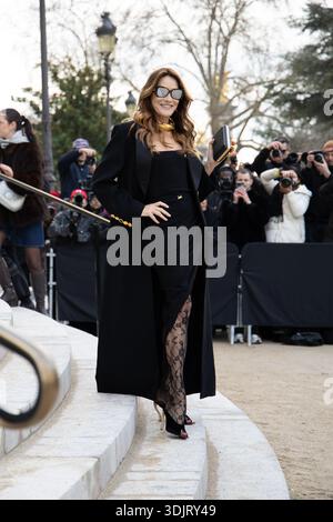 Paris, France - 26 janvier 2026 : Carla Bruni assiste au défilé Schiaparelli haute Couture SS26 dans le cadre de la Fashion week de Paris (photo de Bruno Ngarukiye) Banque D'Images