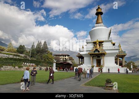 Mémorial national de Chorten, Thimphu, Bhoutan. Le stupa a été construit en 1974 pour honorer le troisième Druk Gyalpo (Roi Dragon) ; le monarque constitutionnel de Banque D'Images