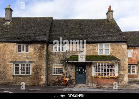 La pittoresque boulangerie Lacock, Church Street, Lacock village, Cotswolds, Wiltshire, Angleterre, Royaume-Uni Banque D'Images