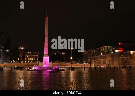 Roma, Italie. 28 janvier 2026. Giro d'Italia 2026, monumenti illuminati di Rosa a 100 giorni dalla partenza, Obelisco e la Fontana di Piazza del Popolo Roma, Italia - Mercoledì Gennaio 28, 2026 - Sport -ciclismo ( photo par Alfredo Falcone/LaPresse ) Giro d'Italia 2026, monuments illuminés par Rosa 100 jours avant le départ, Obélisque et fontaine sur Piazza del Popolo Rome, Italie - mercredi 28 janvier 2026 - Sport - ciclismo (photo par Alfredo/LaPresse Live News) Banque D'Images