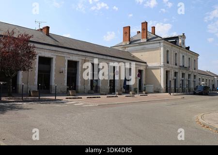 Gare ferroviaire, vue de l'extérieur, ville de Cahors, département du Lot, France Banque D'Images