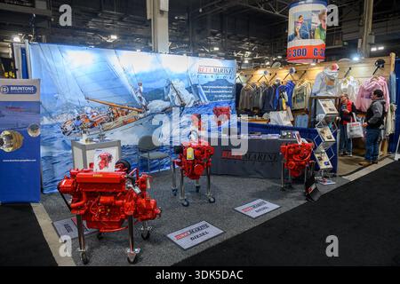 Toronto, ON, Canada - 20 janvier 2026 : des moteurs diesel marins exposés au kiosque d'exposition Beta Marine Canada à l'intérieur du Toronto International B. Banque D'Images