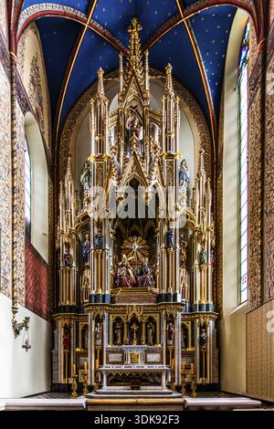 Autel principal représentant la Sainte Trinité, Basilique dominicaine, 1222, Cracovie, Pologne Banque D'Images