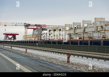 Travaux de construction de pont sur le Rader High Bridge sur l'autoroute A7 pendant la tempête hivernale Elli Goretti le 9 janvier 2026 montrant l'infrastructure sous-jacente Banque D'Images