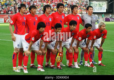 Francfort Allemagne 13 juin 2006 Coupe du monde de la FIFA 2006 match nul phase de groupes Corée du Sud vs Togo. La Corée gagne 2-1. L'équipe coréenne 19 Jae Jin Cho 2 Young Chul Ki Banque D'Images