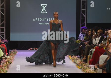 Nairobi, Kenya. 31 janvier 2026. Un modèle marche sur la piste pendant la semaine de la mode de Nairobi au Sarit Centre à Nairobi, Kenya, 31 janvier 2026. Crédit : Henry Naminde/Xinhua/Alamy Live News Banque D'Images