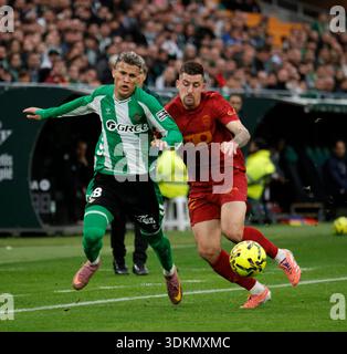 Espagnol la Liga EA Sports match de football Betis vs Valencia au stade la Cartuja à Séville, Espagne. 1er février 2026. JORNADA 22 LIGA EA SPORTS 900/cordon Press Credit : CORDON PRESS/Alamy Live News Banque D'Images