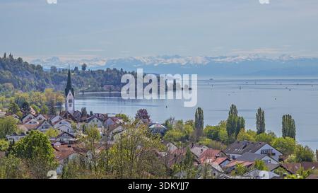 Sipplingen am Lake Constance avec l'église Martin Banque D'Images