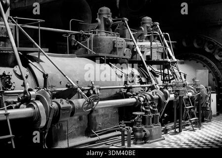 L'usine sidérurgique de Völklinger est une ancienne usine sidérurgique de la ville sarroise de Völklingen, fondée en 1873. Il a été fermé en 1986. Banque D'Images