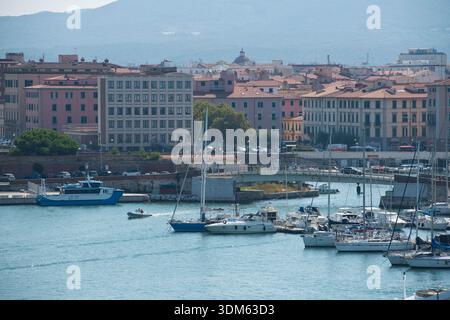 Livourne, Italie, près de la Toscane, Florence, Pise, Sienne, art de la renaissance, Rolling Hills, ville portuaire animée, spots de mer, canaux, port, approches, cosmopolite C Banque D'Images