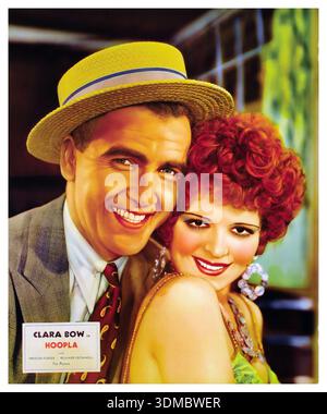 PRESTON FOSTER et CLARA BOW dans HOOP-LA (1933) -titre original : HOOPLA-, réalisé par FRANK LLOYD. Crédit : FOX FILMS / album Banque D'Images