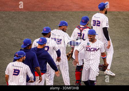 ZAPOPAN, MEXIQUE - 4 FÉVRIER : les joueurs de la République dominicaine célèbrent la victoire, lors d'un match de Serie del Caribe 2026 entre le Panama et la République dominicaine à l'Estadio Charros le 4 février 2026 à Zapopan, Mexique. (Photo de Luis Gutierrez/ Norte photo) Banque D'Images