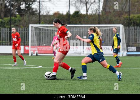Portsmouth, Angleterre. 1er février 2026. Emma Thomas de Gwalia s'est unie lors de la demi-finale de la Ligue nationale féminine de football américain entre Moneyfields et Gwalia United au John Jenkins Stadium de Portsmouth, Angleterre, Royaume-Uni, le 1er février 2026. Crédit : Duncan Thomas/Majestic Media. Banque D'Images