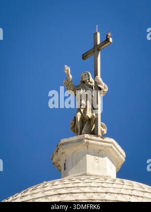 Statue de Jésus-Christ, église catholique du Sacré-cœur Banque D'Images