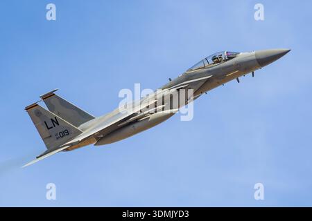 Le F15 Strike Eagle de la Force aérienne des États-Unis part de la RAF Lakenheath sur Une sortie d'entraînement, RAF Lakenheath, Norfolk, Royaume-Uni Banque D'Images