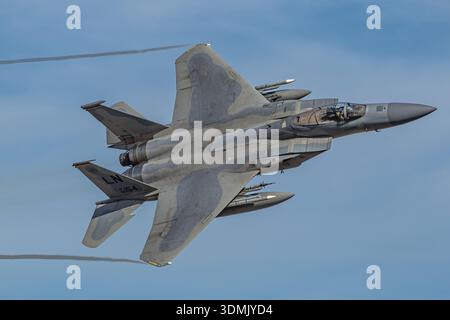 Le F15 Strike Eagle de la Force aérienne des États-Unis part de la RAF Lakenheath sur Une sortie d'entraînement, RAF Lakenheath, Norfolk, Royaume-Uni Banque D'Images
