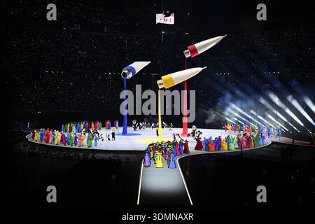 Milan, Italie. 06th Feb, 2026. MILAN, ITALIE 20260206La cérémonie d'ouverture olympique à San Siro à Milan pendant les Jeux Olympiques de Milan Cortina. *** L'image est incluse dans le FORFAIT SPORT. Pour les autres PAIEMENT IMAGE ** photo : Jessica Gow/TT/Code 10070 ce texte est traduit automatiquement crédit : TT News Agency/Alamy Live News Banque D'Images